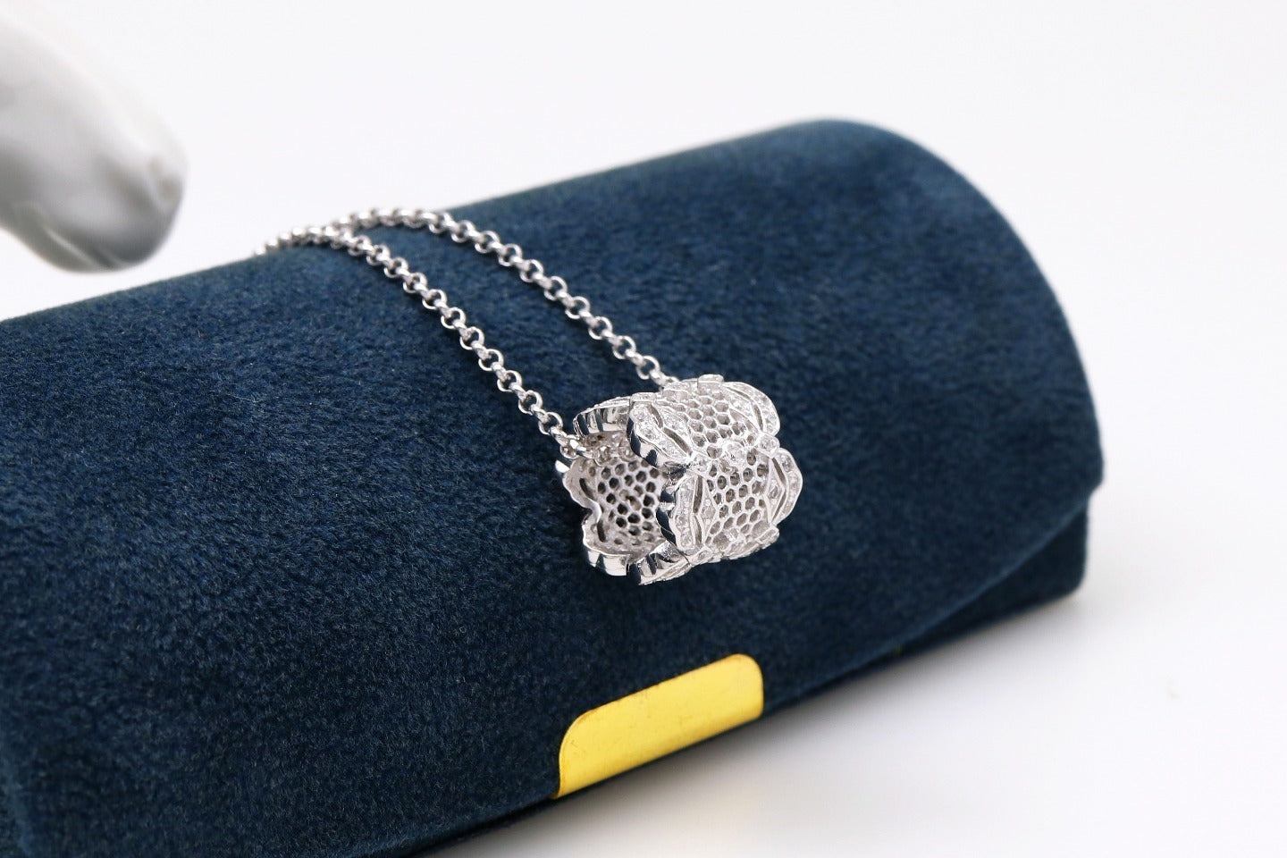 925 Silver Honeycomb Floor Pendant