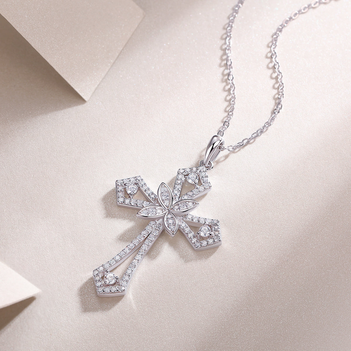 Backup Force Luxus-Halsketten-Set mit Diamantanhänger und Mosan-Diamanten in Silber