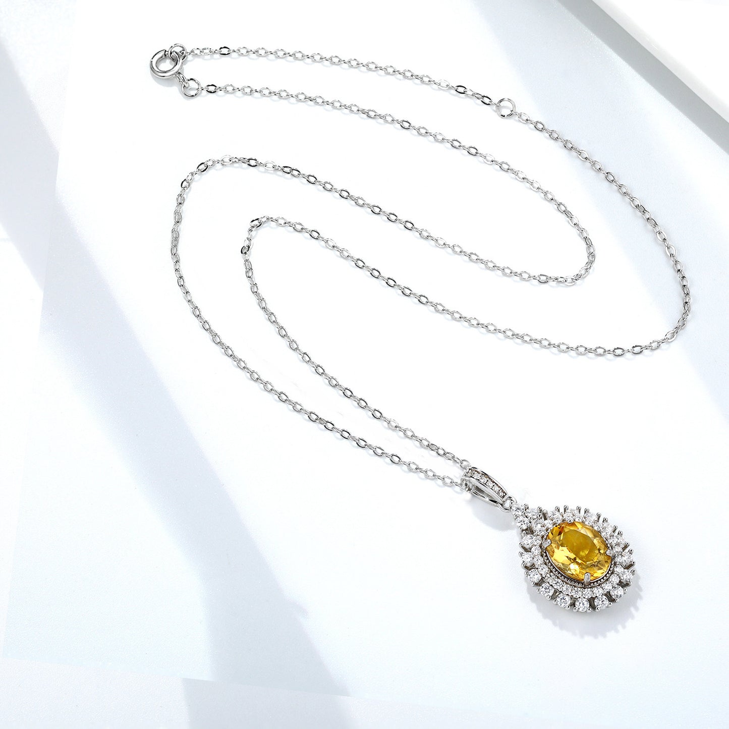 Natürliche Dan Shaped Topaz Halskette Feminin Vielseitig S925 Silber Komplettset Leichter Luxus Anhänger